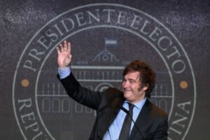 Milei veta aumento a jubilados y pensiones por discapacidad en Argentina