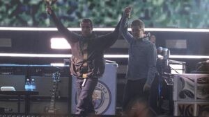 Muere un hombre al caer de una grada durante un concierto de Oasis en Londres | elperiodico.com