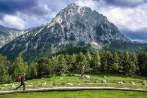Muere un senderista español de 67 años al sufrir una caída en los Pirineos franceses | europapress.es