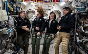 NASA y SpaceX aplazan el regreso de cuatro astronautas de la misión Crew-10