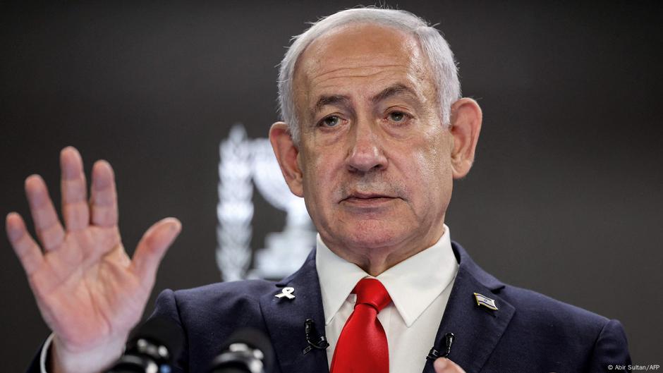 Netanyahu dice que "autorizará" a palestinos salir de Gaza – DW – 13/08/2025