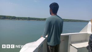 «Nos vimos forzados a romper y quemar la madera del barco para cocinar»: por qué miles de marineros son abandonados cada año en sus buques