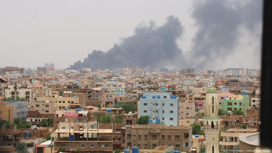 ONG reporta 12 muertos por bombardeo sobre clínica en Sudán – DW – 01/09/2025
