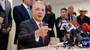 Ordenan la libertad inmediata del expresidente Álvaro Uribe