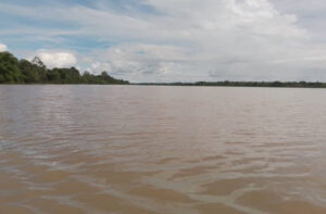 Orinoco está a centímetros de la alerta roja en Delta Amacuro