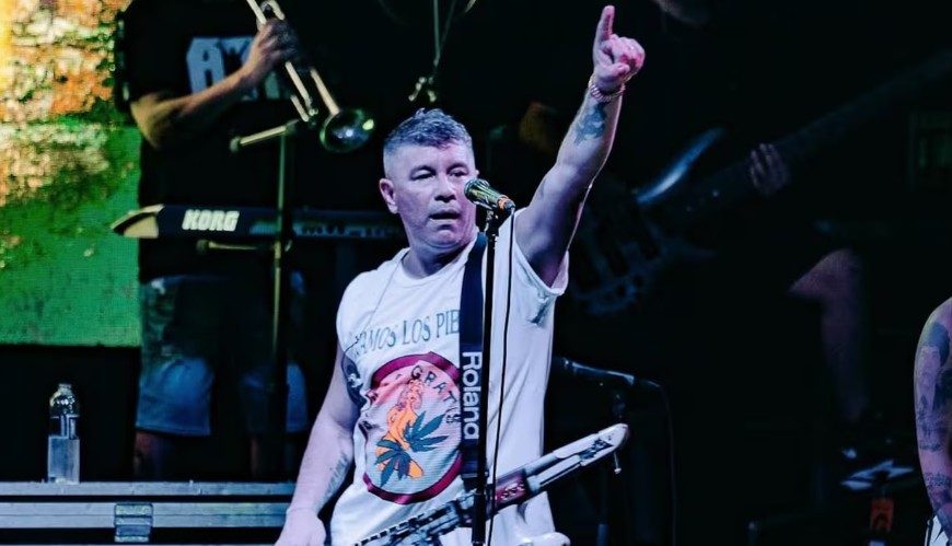 Pablo Lescano, líder de "Damas Gratis", rompió el silencio tras disturbios en el Movistar Arena de Bogotá