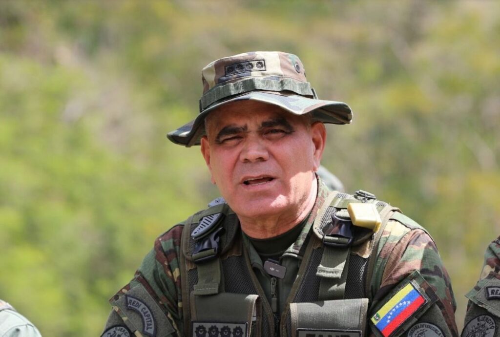 Padrino López prendió las alarmas ante plan de Trump contra el Cartel de los Soles