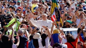 Papa León XIV se cita con multitud de jóvenes en Roma en acto más esperado del Jubileo
