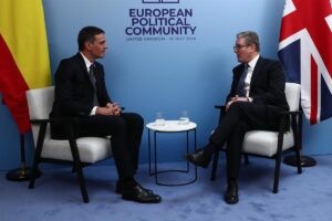 Pedro Sánchez se reunirá con el primer ministro de Reino Unido, Keir Starmer, el 3 de septiembre en Downing Street | europapress.es
