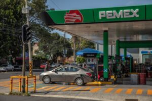 Pemex gastará casi 1.600 millones de dólares para combatir mercado ilícito de combustibles
