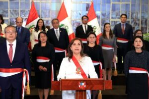 Perú acusó a Colombia de invadir su espacio aéreo sobre el territorio reclamado por Petro