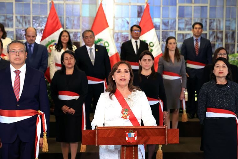 Perú acusó a Colombia de invadir su espacio aéreo sobre el territorio reclamado por Petro