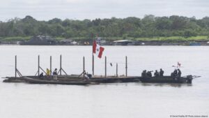 Perú expulsa a colombianos detenidos en isla en disputa – DW – 21/08/2025