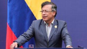 Petro anuncia diálogos de paz con grupo narco de Colombia – DW – 09/08/2025