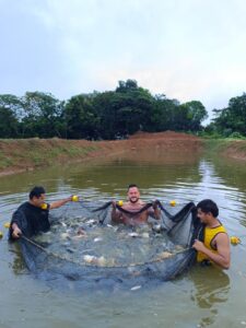 Piscicultura con energía solar alimenta a indígenas en Amazonia peruana : IPS Agencia de Noticias
