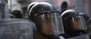 Policía de Guatemala logró controlar varios motines carcelarios que azotaban al país desde el jueves – AlbertoNews