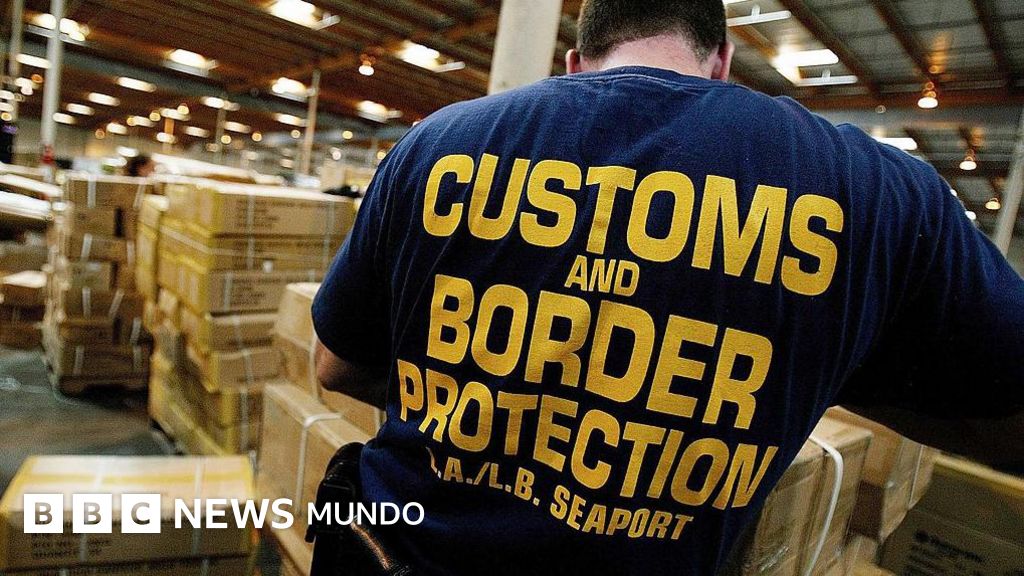 Por qué México y una veintena de países suspendieron el envío de paquetes a Estados Unidos