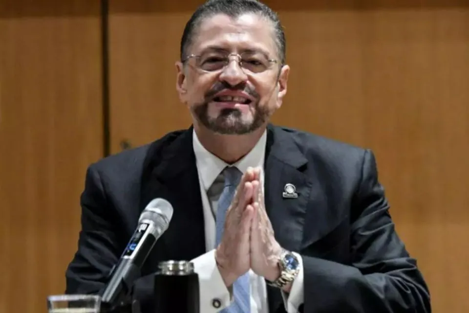 Presidente de Costa Rica denuncia un "intento de golpe de Estado judicial"