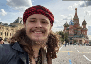 Putin condecora con la Orden del Coraje al hijo fallecido de una de las subdirectoras de la CIA que combatía por Rusia en Ucrania