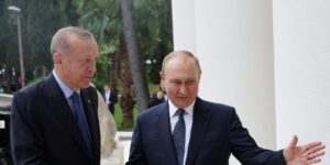 Putin habla con Erdogan en plena negociación de una cumbre con Zelenski