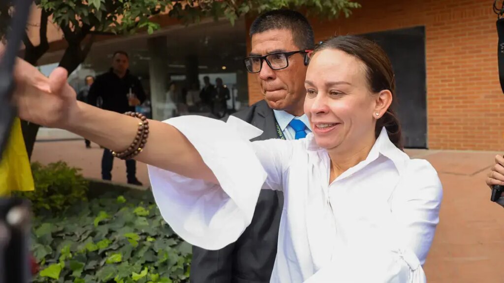 'Qué injusticia que el mal arrebate vidas de honor”