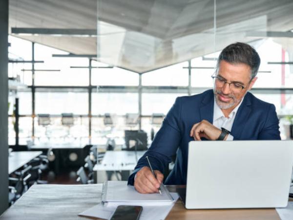 Qué trabajo debe tener para ganar 5 millones de pesos en Colombia | Empleo | Economía