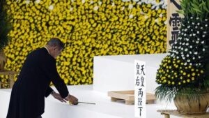 «Remordimientos» en Japón en el aniversario del fin de la guerra mundial y mejora de la economía | elperiodico.com