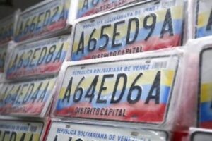 Renueva la placa de tu vehículo en el INTT con estos pasos