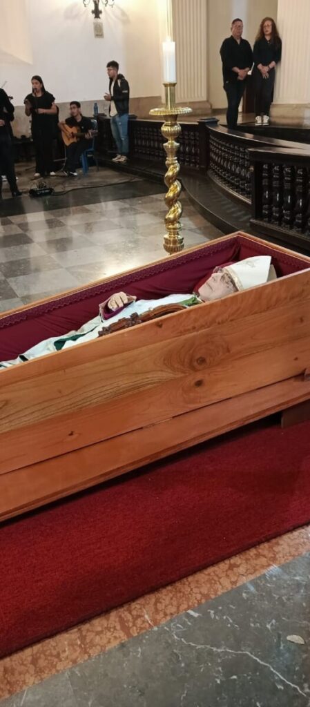 Restos de monseñor Moronta serán velados por 3 días consecutivos