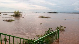 Río Orinoco está a 2 centímetros de llegar a la alerta roja en Ciudad Bolívar