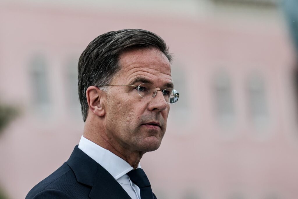 Rutte ofrece garantías de seguridad "robustas" para que Rusia no vuelva a atacar Ucrania - AlbertoNews