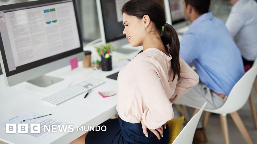 Sentarse erguido no es la única opción: otros 3 consejos para mantener una buena postura