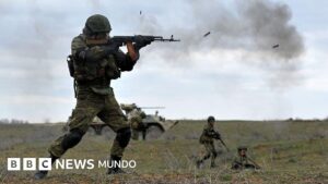 «Son personas peligrosas»: los miles de soldados rusos que regresan del frente con estrés postraumático y no reciben ayuda