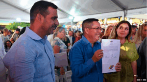 Suárez es proclamado por el CNE como alcalde reelecto de Vargas