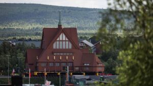 Suecia traslada una icónica iglesia por la ampliación de una mina