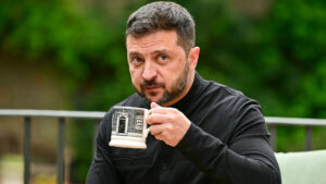«Suicidio político»: Diputado ucraniano afirma que no ve salida para Zelenski tras la cumbre de Alaska