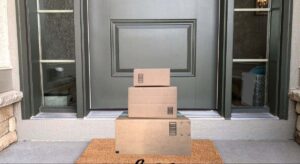 "Te llega a casa un paquete con un código QR..."