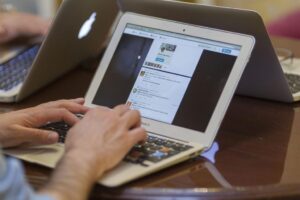 Teletrabajo gana terreno entre los jóvenes