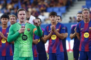 Ter Stegen pasa de los abucheos a los aplausos en el Gamper: ''Es el momento de mirar hacia adelante''