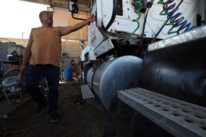 Transportistas mexicanos descartan que la suspensión de visas de EE.UU. afecte su labor