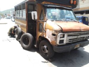 Transportistas se quedan varados por deterioro de sus unidades