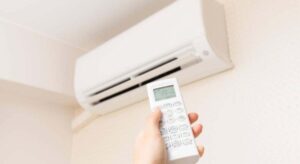 Tras estudiar los efectos del aire acondicionado en casa, recomiendan hacer esto antes de encenderlo