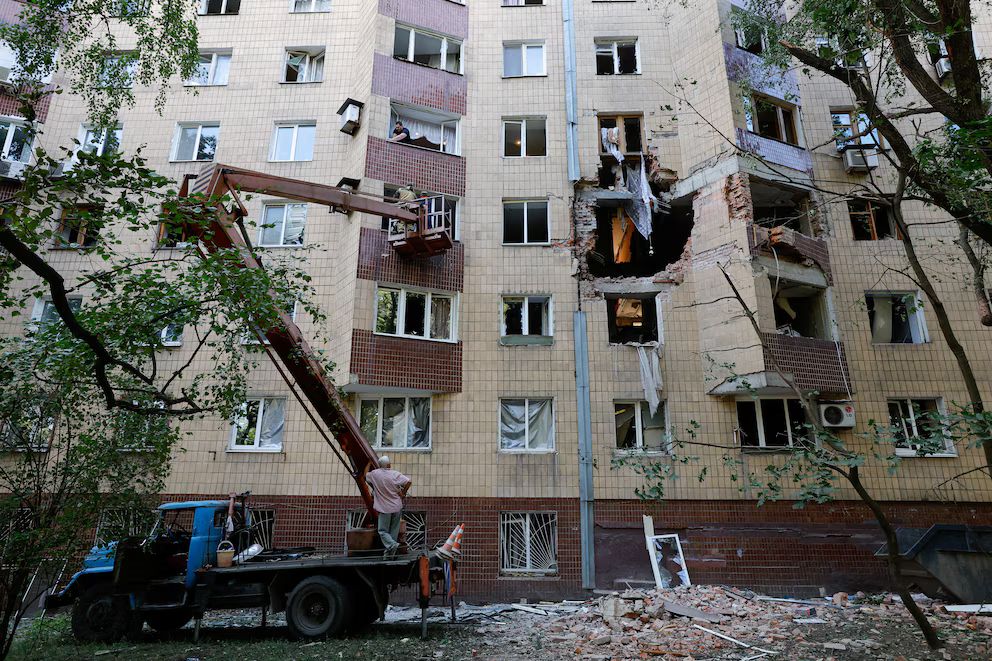 Tras la cumbre entre Donald Trump y Vladimir Putin, Rusia atacó a la población ucraniana con 85 drones y un misil - AlbertoNews