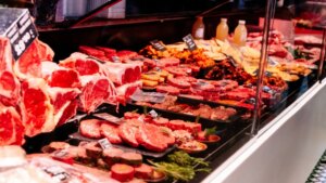 Tres consejos de un carnicero a los jóvenes para comprar la carne más barata. «Nadie nace enseñado»