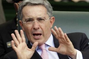 Tribunal ordena la libertad inmediata de Álvaro Uribe Vélez