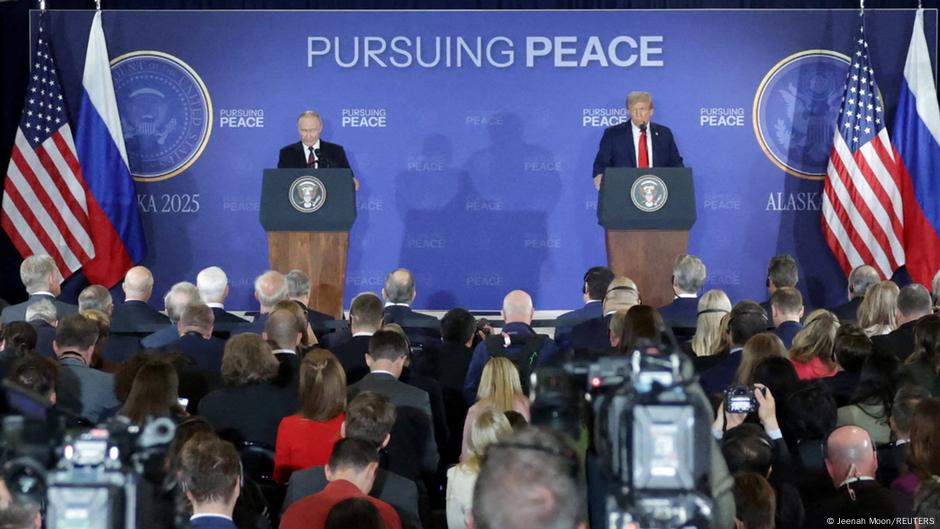 Trump afirma que hay "grandes avances" con Rusia – DW – 17/08/2025