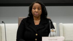 Trump despide a Lisa Cook – DW – 26/08/2025