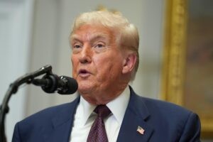Trump despliega dos submarinos nucleares ante las «provocadoras declaraciones» de Medvédev