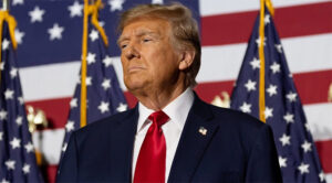Trump exhorta a las personas sin hogar a irse lejos de Washington