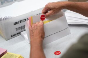 Trump firmará orden para eliminar el voto por correo antes de las elecciones legislativas – AlbertoNews